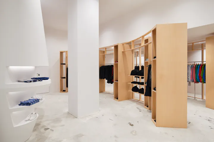 Comme des GarcÌ§ons Rue du Faubourg Saint HonoreÌ xnomad 104