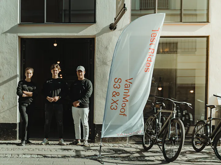 61b71bdfee3e1fd1f42da92f VanMoof Pop Up xNomad Copenhagen