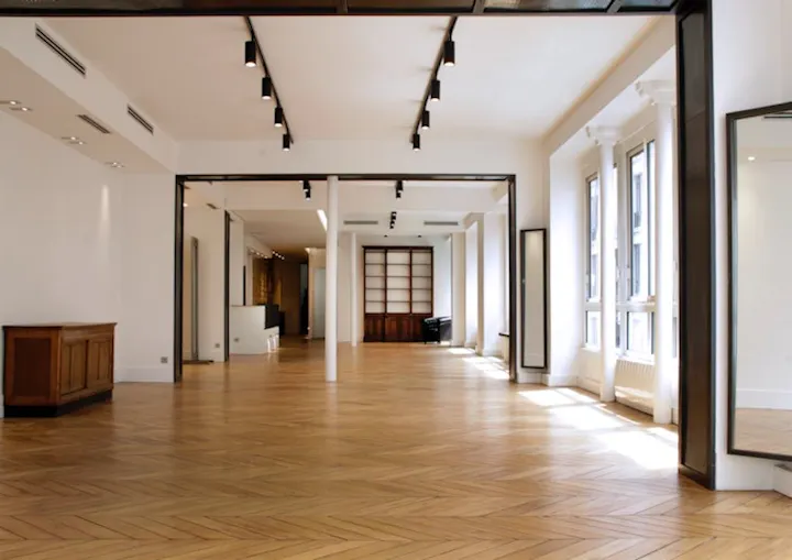 LUXURY EVENT & POP UP SHOWROOM xnomad