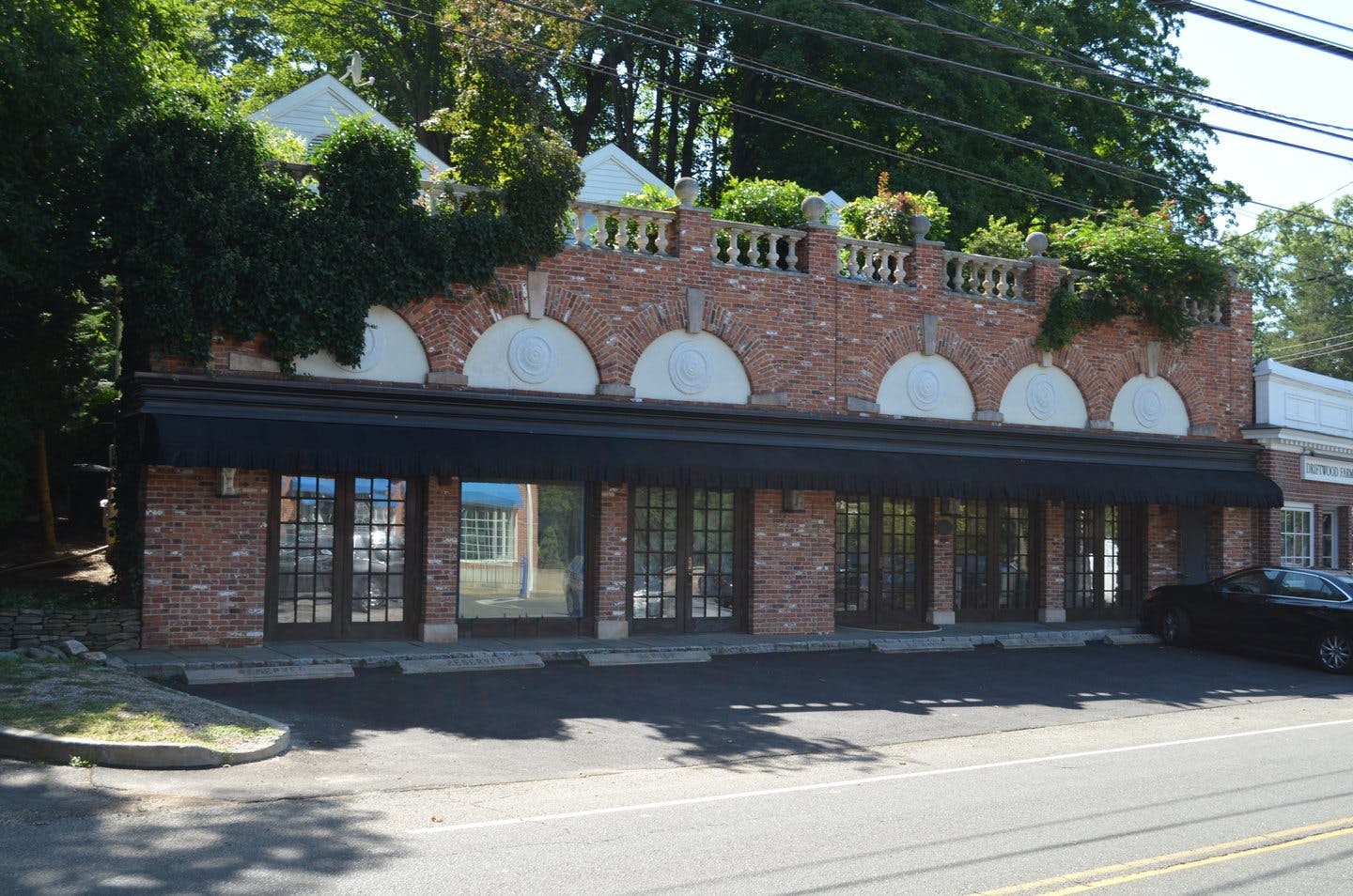 Unique Showroom and Gallery Space in Southport
