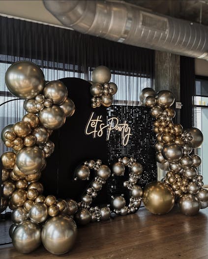 Luxury Loft with Natural Lighting Available for Small Intimate Parties - Image 3