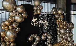 Luxury Loft with Natural Lighting Available for Small Intimate Parties - Image 3