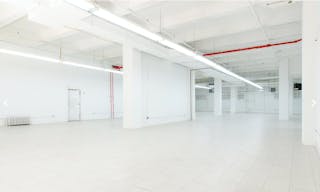 White-Box Space in Midtown - Image 3