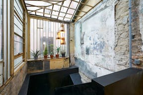 Entire art gallery in Le Marais, Paris - Image 0