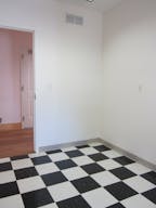 office space - Image 2