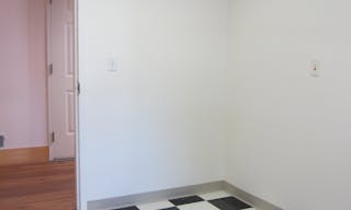 office space - Image 2