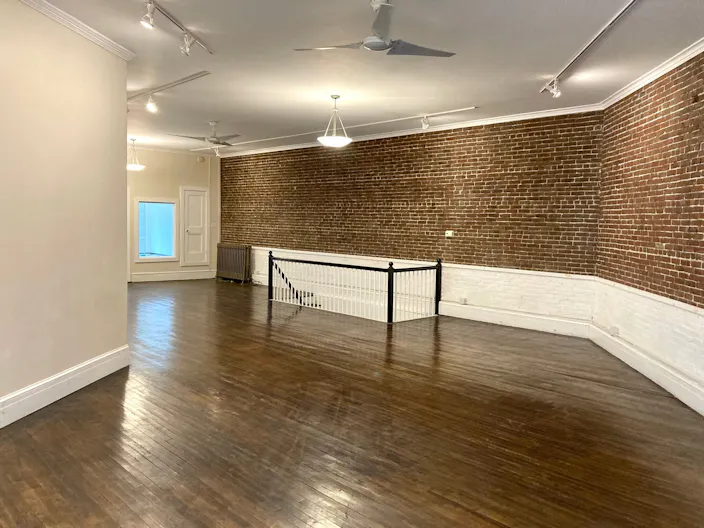 Biddeford Boutique Space - Image 1