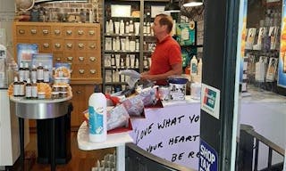 Prime Boutique Shop in Boulevard Saint-Germain - Image 2