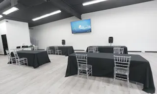 Modern New Renovated Event Space in Sayreville, NJ - Image 8