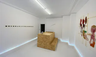 Sophisticated Boutique in the 9th district - Image 14