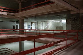 Industrial Space in the heart of Paris - Image 1