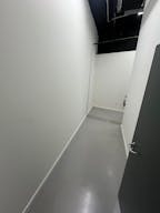 Espace Commercial Pop-Up de 868 m² au Cœur de Liège, Passage Piéton Premium (Place Saint-Lambert) - Image 7