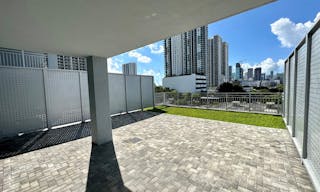 Industrial Daylight Loft in Wynwood with Natural Light & Huge Outdoor Rooftop with view - Image 5