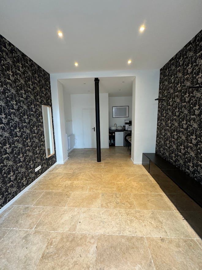 Pop up store Avenue Trudaine - Image 2