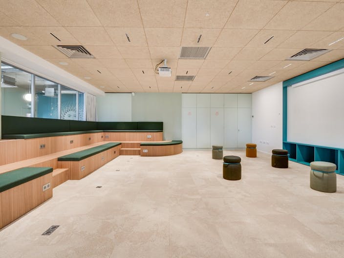 Salle cr�ative pouvant accueillir jusqu'� 35 personnes - Image 1