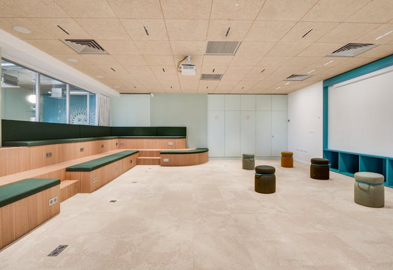 Salle cr�ative pouvant accueillir jusqu'� 35 personnes - Image 1