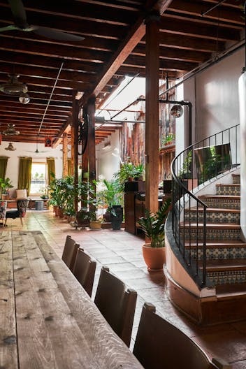 Mediterranean House with Rooftop Patio - Image 4