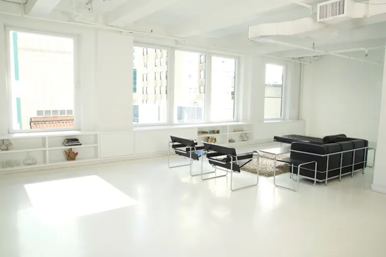 Studio 250 Showroom  - Image 2
