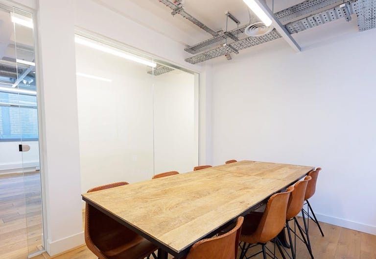 A retro building with private serviced offices - Image 1