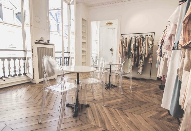 Showroom in Le Marais - Place des Vosges - Ideal Fashion Week - Image 3