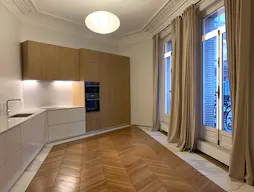Showroom 75116 Paris - Image 7