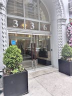 Elegant Pink Venue in Downtown NYC: Ideal for Glam Services & Stylish Events - Image 7