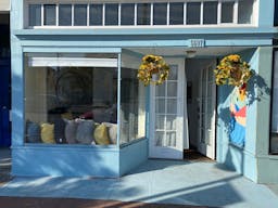 Chic ,Inspiring Meeting Work Space For Rent - Image 1