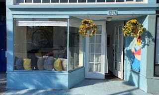 Chic ,Inspiring Meeting Work Space For Rent - Image 1