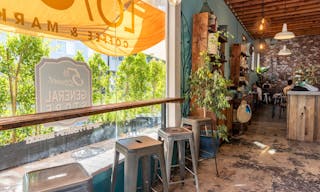 Cafe & Boutique Haven on Fairfax Ave Los Angeles - Image 3