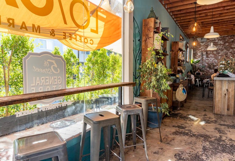 Cafe & Boutique Haven on Fairfax Ave Los Angeles - Image 3