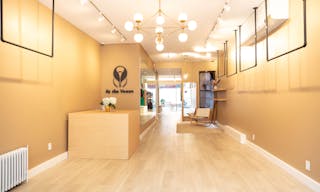 Fashion Space Pop Up Store - Image 10