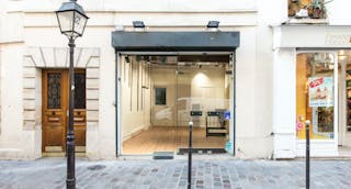 Pop Up Boutique on Rue Ferdinand Duval - Image 1