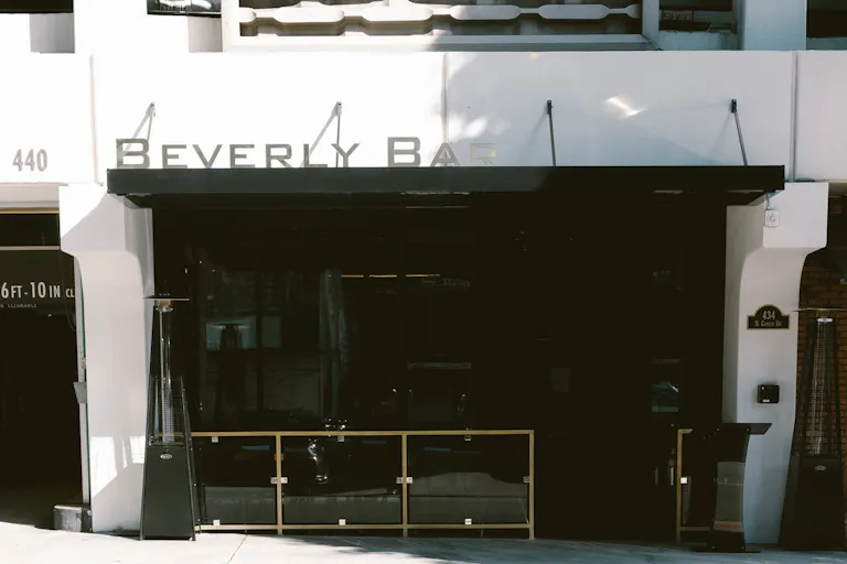 Amazing vibes in this restaurant for your events - Image 3