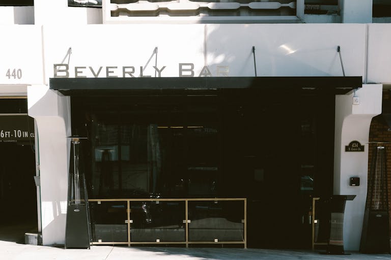 Amazing vibes in this restaurant for your events - Image 3