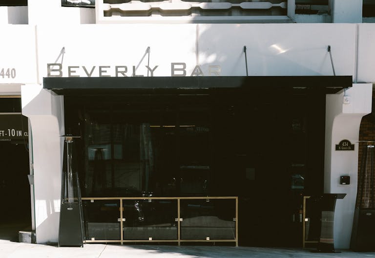 Amazing vibes in this restaurant for your events - Image 3