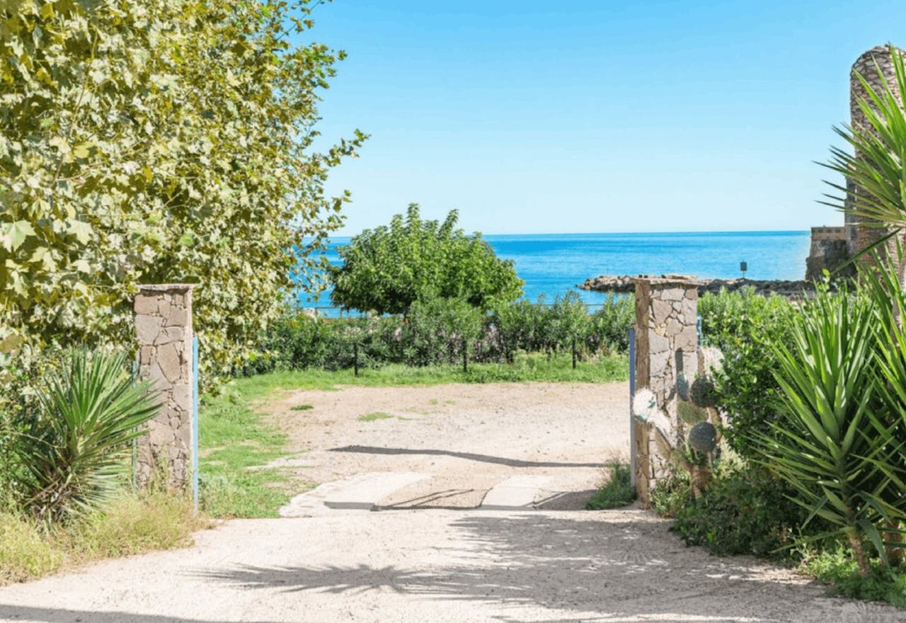 PLAGE PRIVEE EVENEMENTS - Image 0