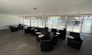 Prime location with a big window fa�ade on Robertson Boulevard - Image 0