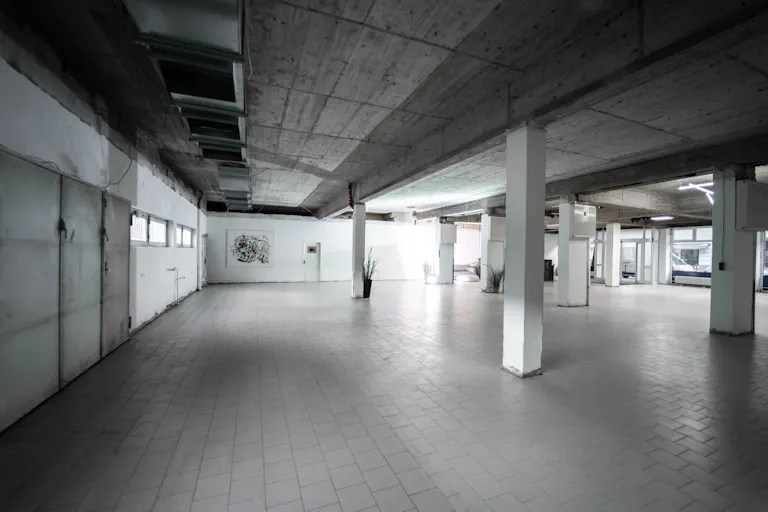 Spacious Showroom in the heart of Berlin - Image 4