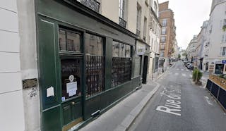 Boutique Shop/Art Gallery in Heart of Le Marais - Image 0