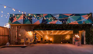 Stylish production and event space in Highland Park - Image 5