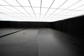 Metro 2 - Infinity room with RGB ceiling - Image 7