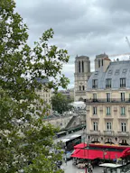 Large Office Apartment In the heart of Paris - Image 6