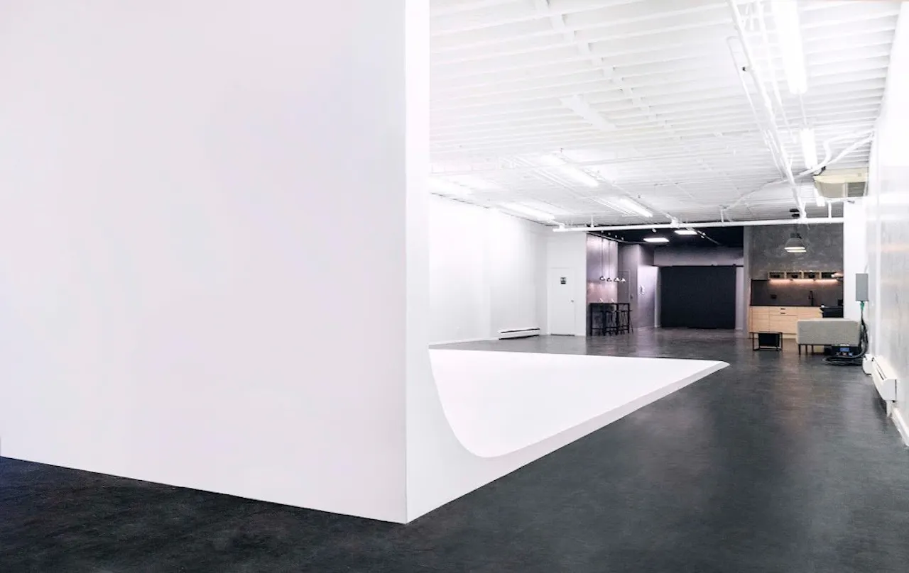 Trendy NYC Photography Studio - Image 0
