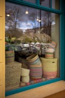 Shared space with well-known brand - Image 14