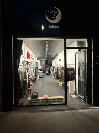  Espace pop up , très fréquenté et très bien situé - Image 0