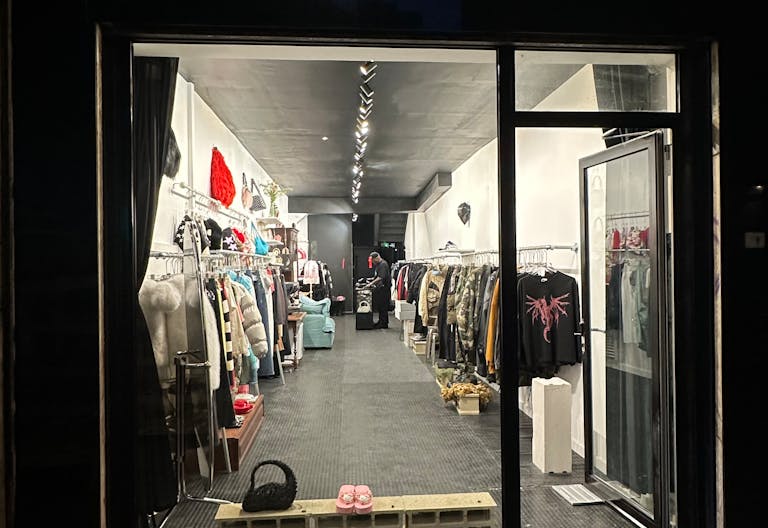 Espace pop up , très fréquenté et très bien situé - Image 0