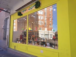 New Age Boutique Ephémère - Image 0