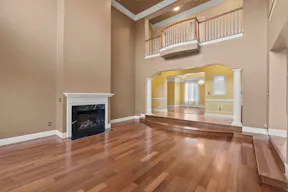 Contemporary Mansion with lots of spaces - Image 0