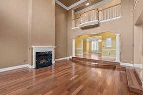 Contemporary Mansion with lots of spaces - Image 0