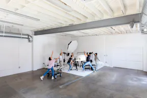 Studio in Los Angeles - Image 5